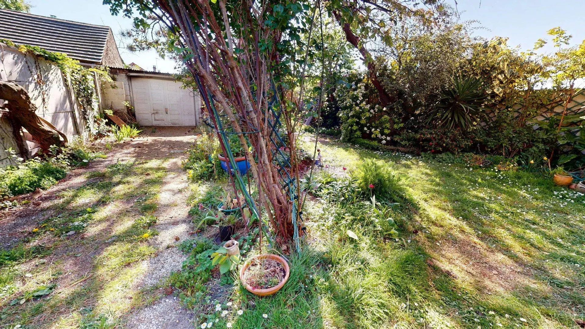 Maison de plain-pied de 76 m² avec terrain de 340 m² à Blanc-Mesnil 