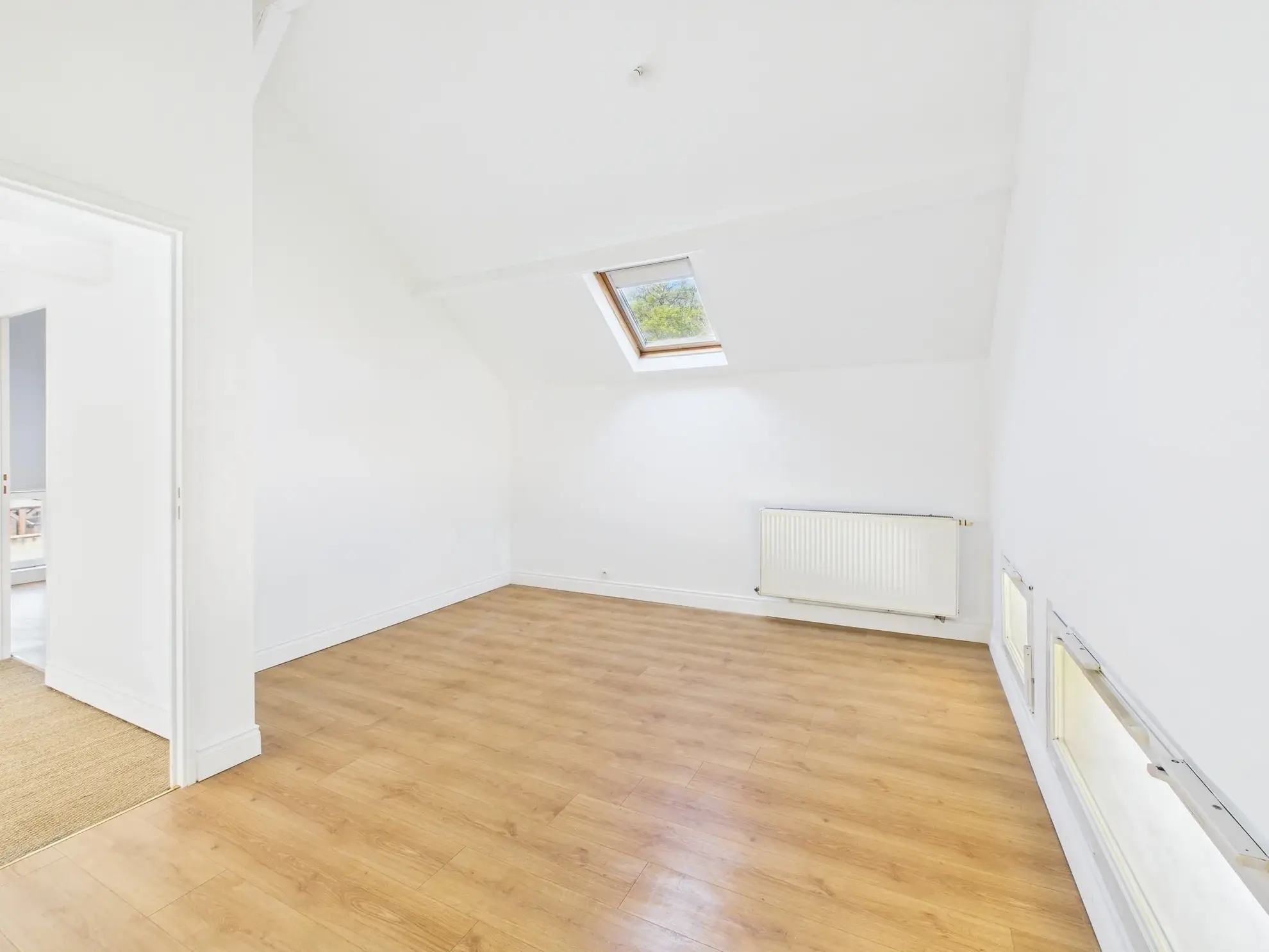 Maison rénovée de 88 m² avec 3 chambres et terrasse proche Nemours et Fontainebleau 