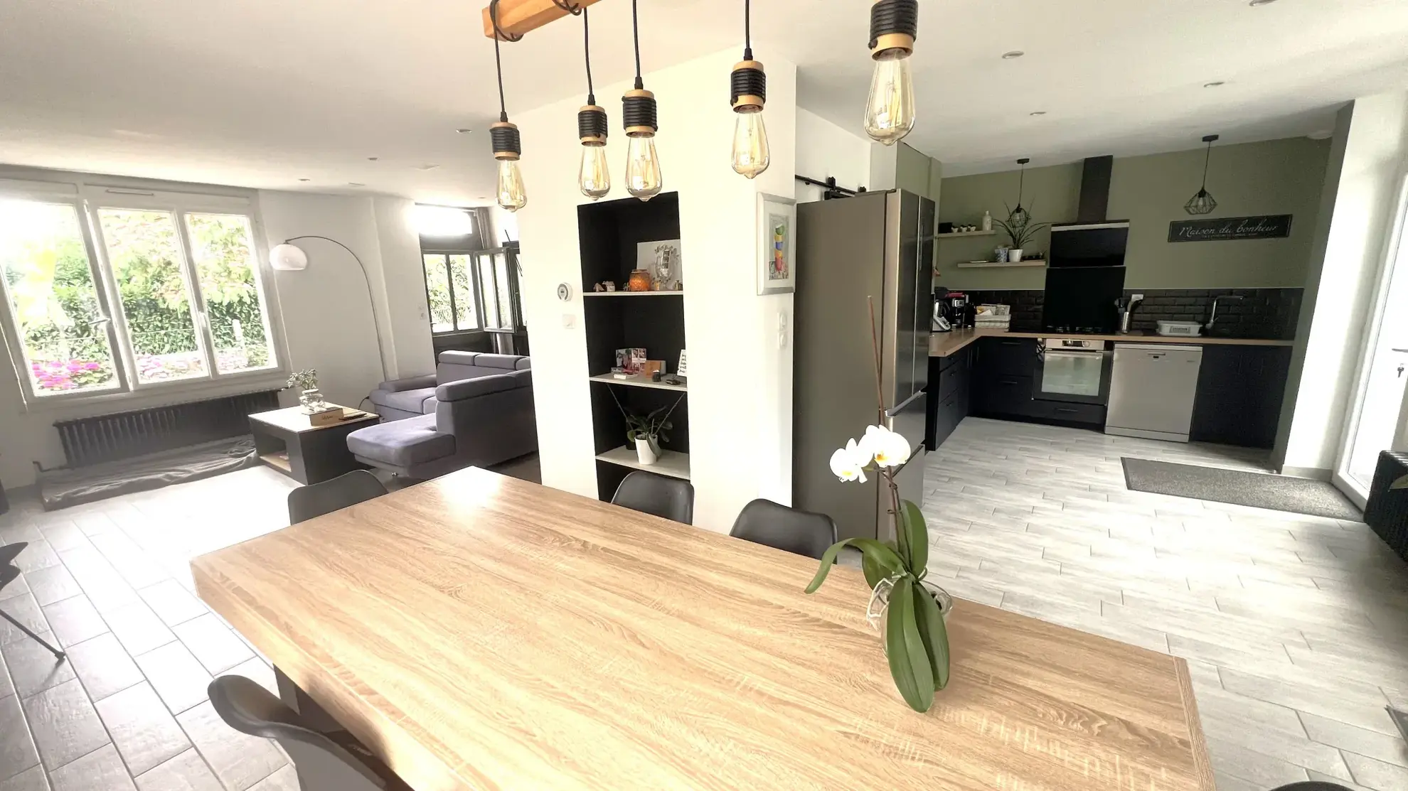 Maison ancienne à vendre à La Pouëze, Erdre en Anjou - Charme et potentiel 