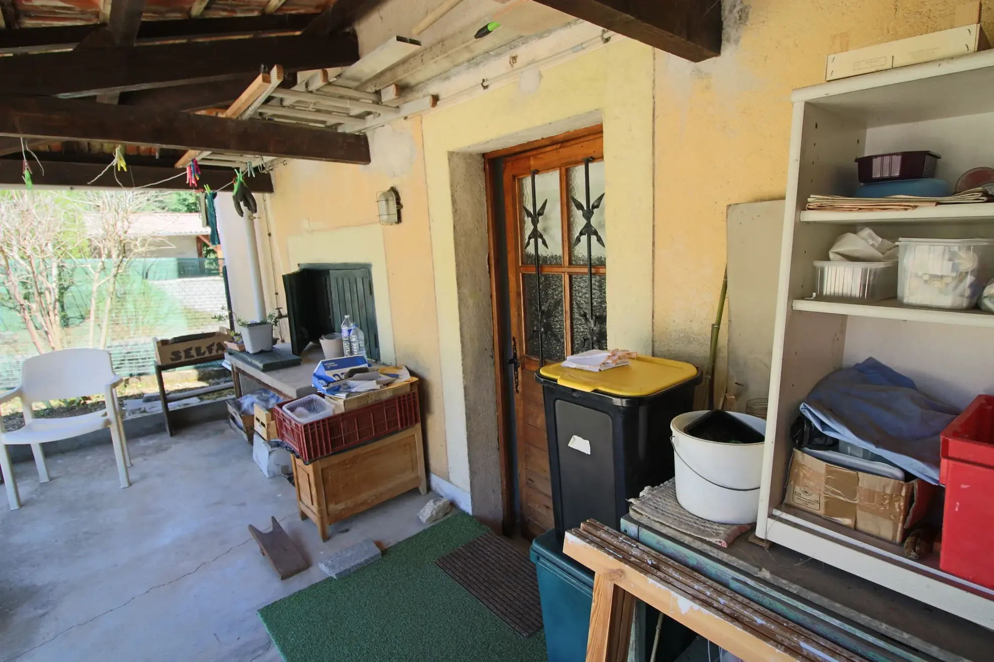 Maison en pierre à rénover avec grand jardin à Puy-l’Évêque 