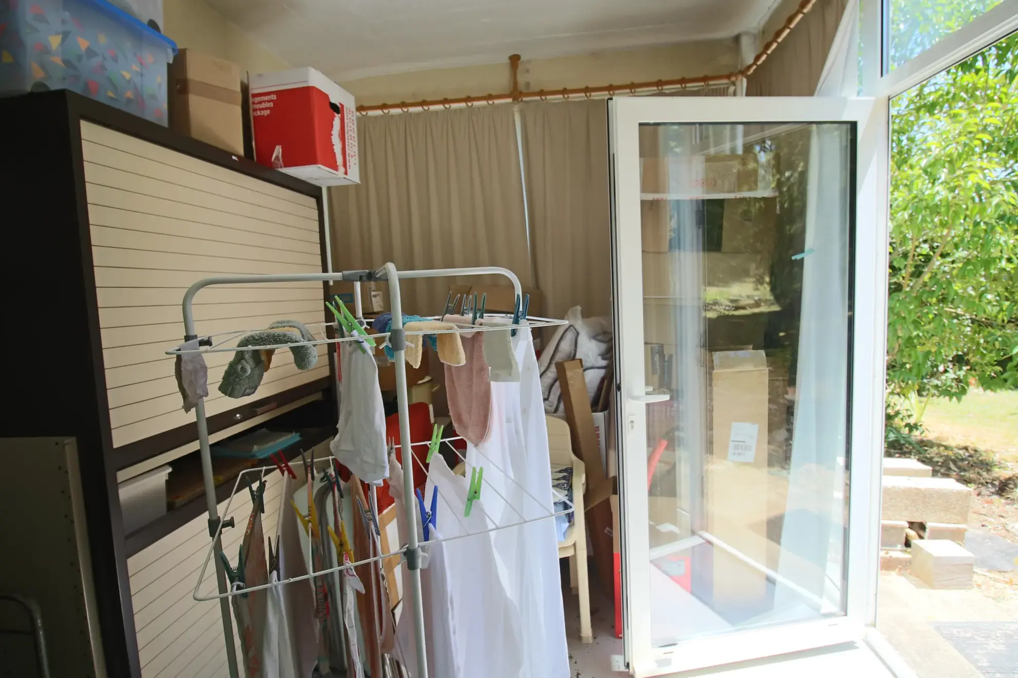 Maison en pierre à rénover avec grand jardin à Puy-l’Évêque 