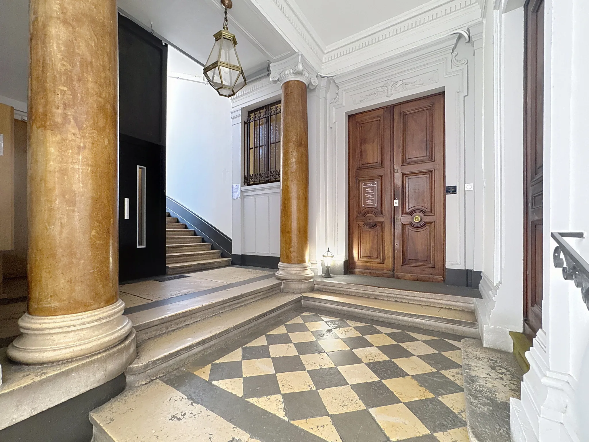 Appartement T3 lumineux et charmant au dernier étage à Grenoble, vue sur Belledonne 