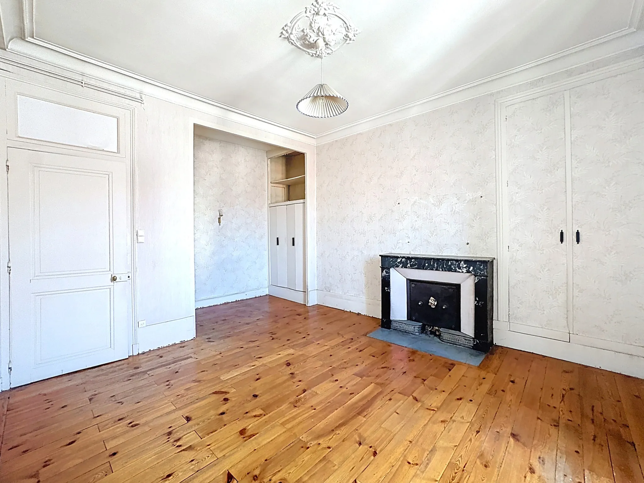 Appartement T3 lumineux et charmant au dernier étage à Grenoble, vue sur Belledonne 