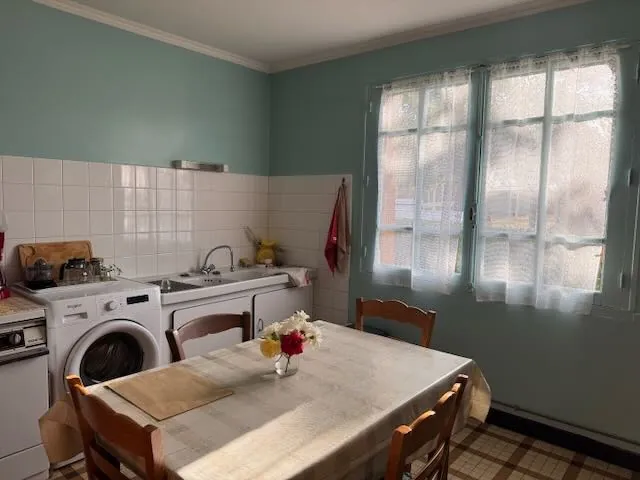 Maison à rénover avec grand terrain à Saint Jean d'Hermine - Opportunité d'investissement 