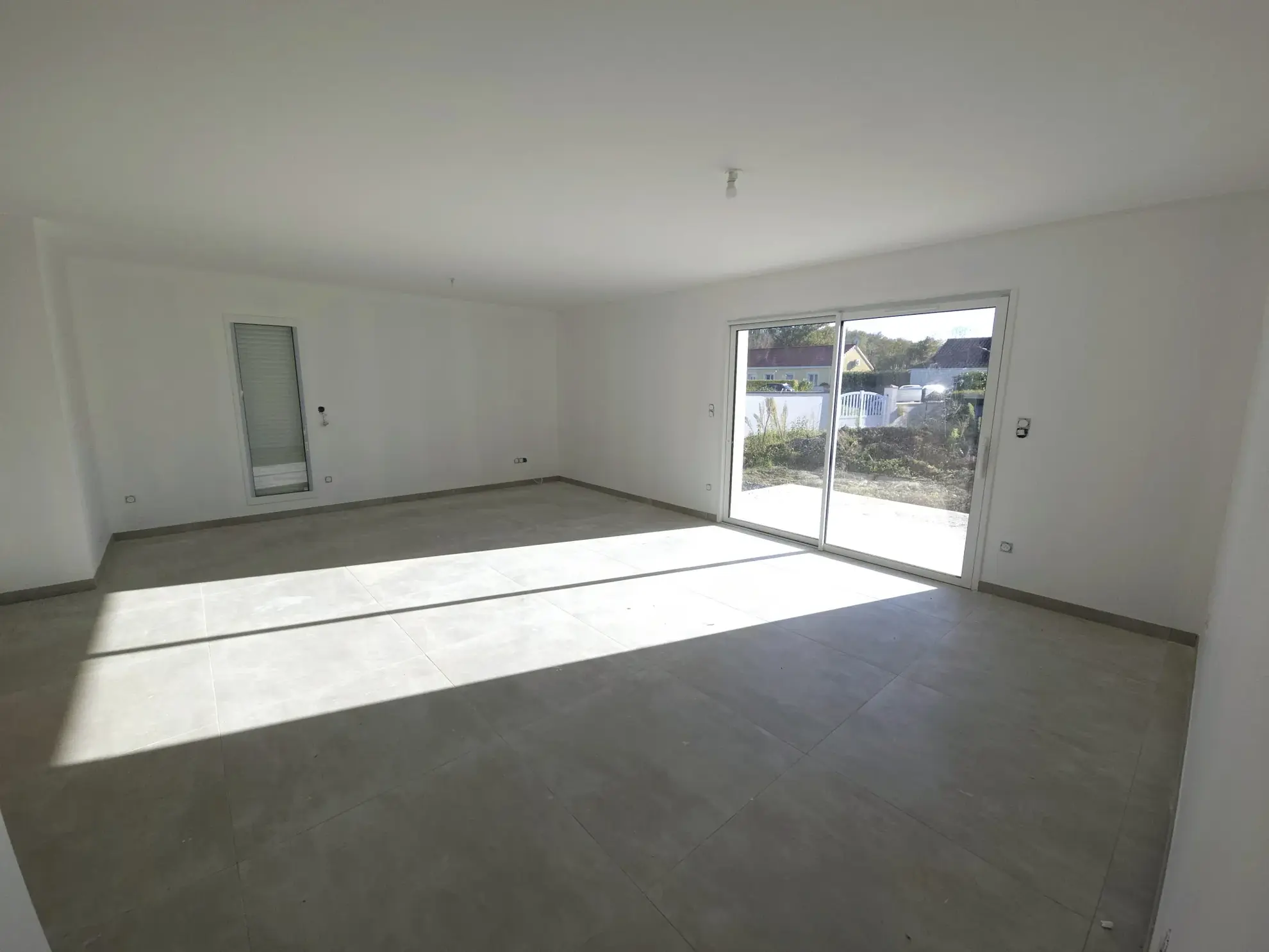 Maison neuve à Tarbes de 110 m² avec 3 chambres, terrasse et carport 