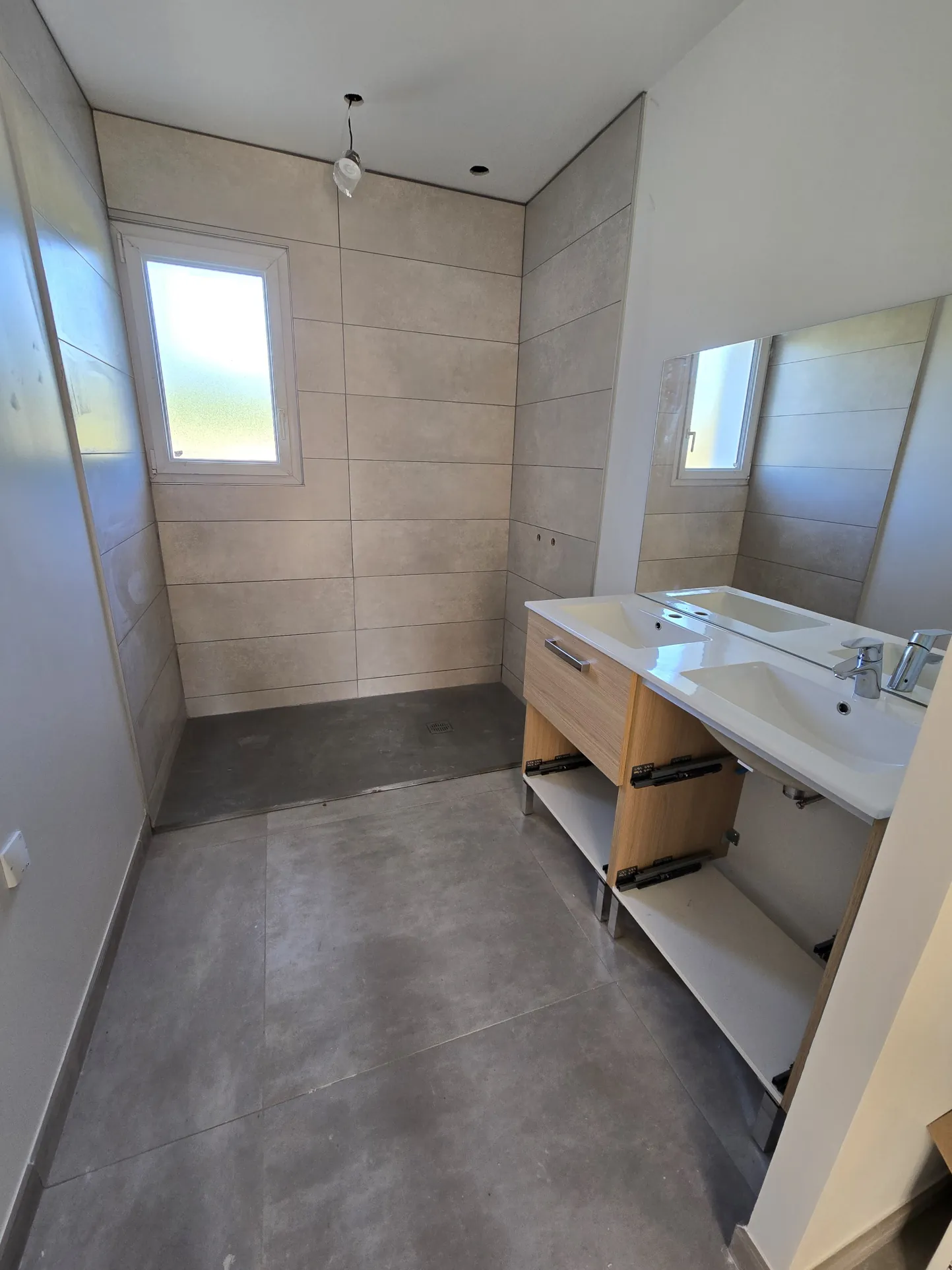 Maison neuve à Tarbes de 110 m² avec 3 chambres, terrasse et carport 