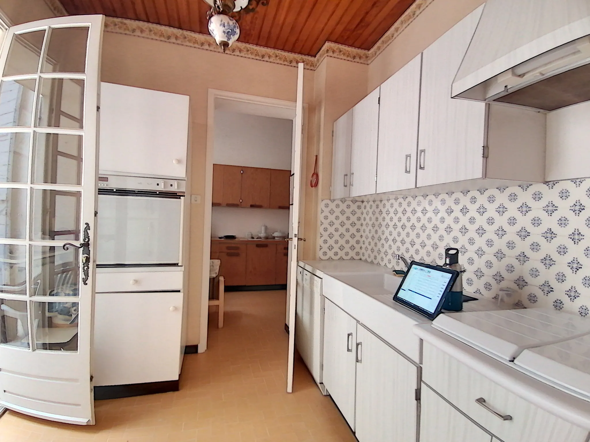 Belle maison de maître à rénover à Beaucaire - Opportunité unique 