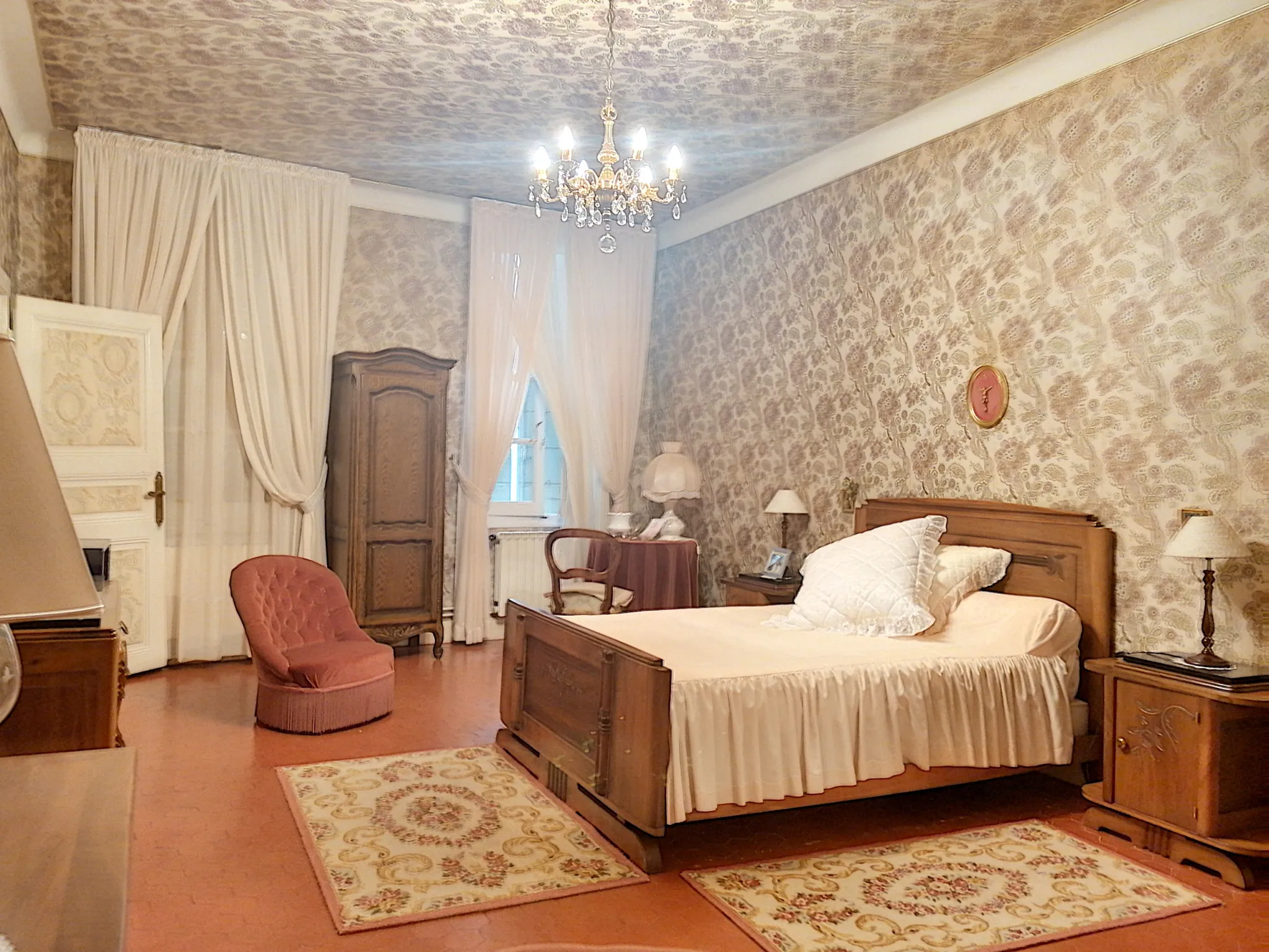 Belle maison de maître à rénover à Beaucaire - Opportunité unique 