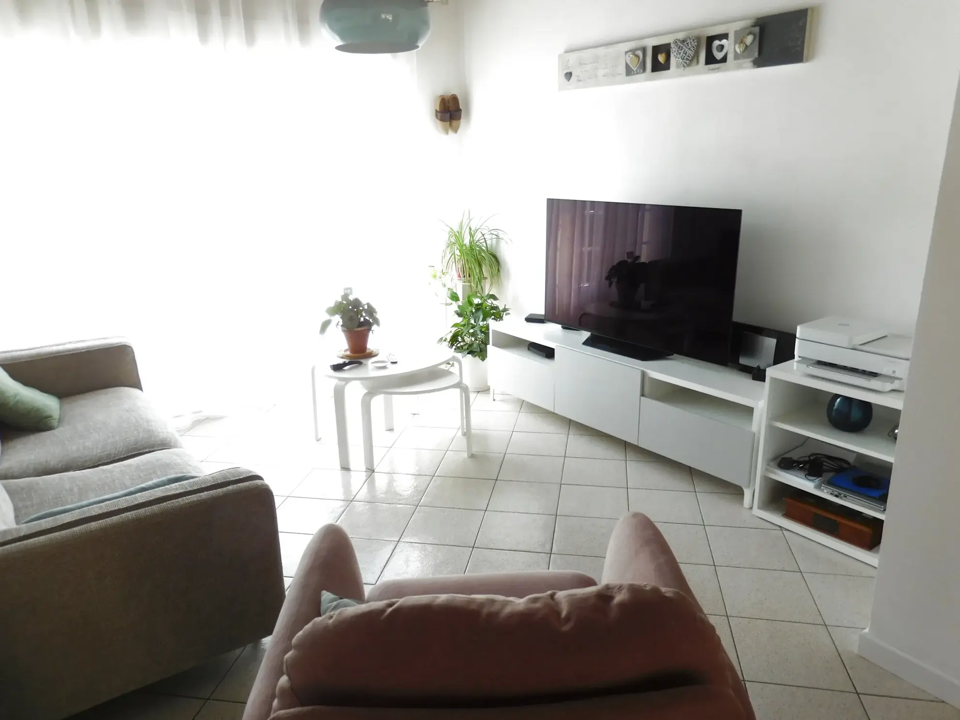 Maison individuelle rénovée à Henin Beaumont avec garage et parking - Proche Zone commerciale 