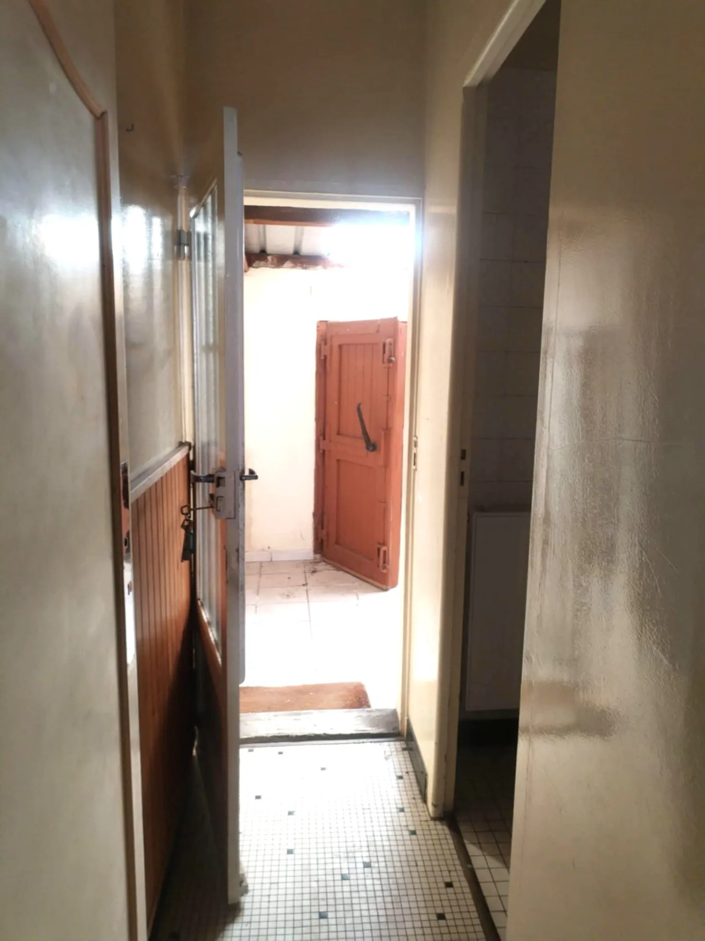 Maison à rénover à Troyes – Charmante maison avec potentiel dans l'Aube 