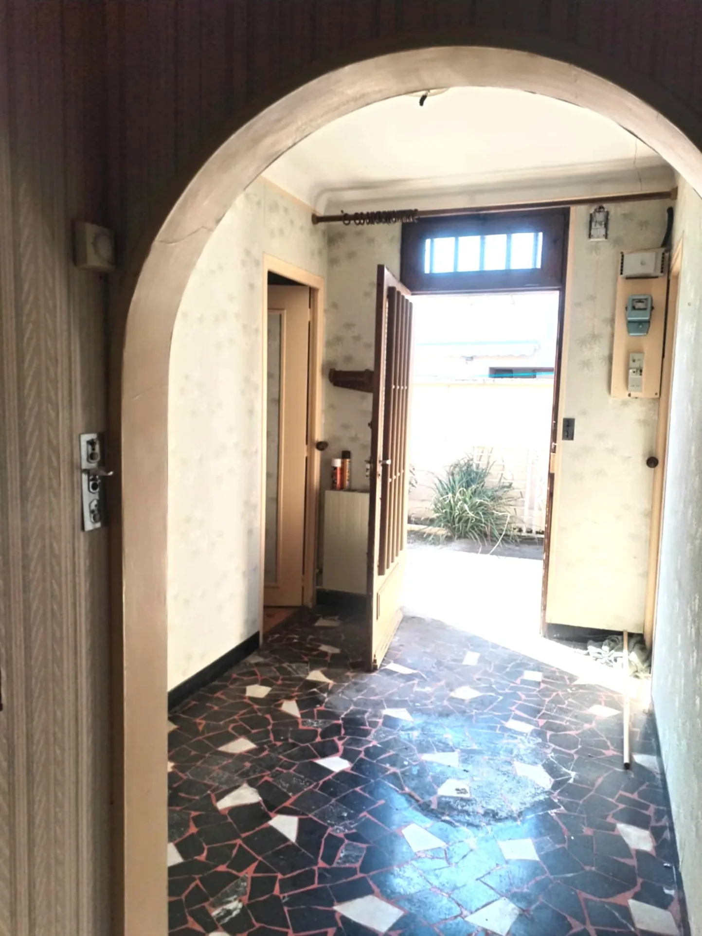 Maison à rénover à Troyes – Charmante maison avec potentiel dans l'Aube 