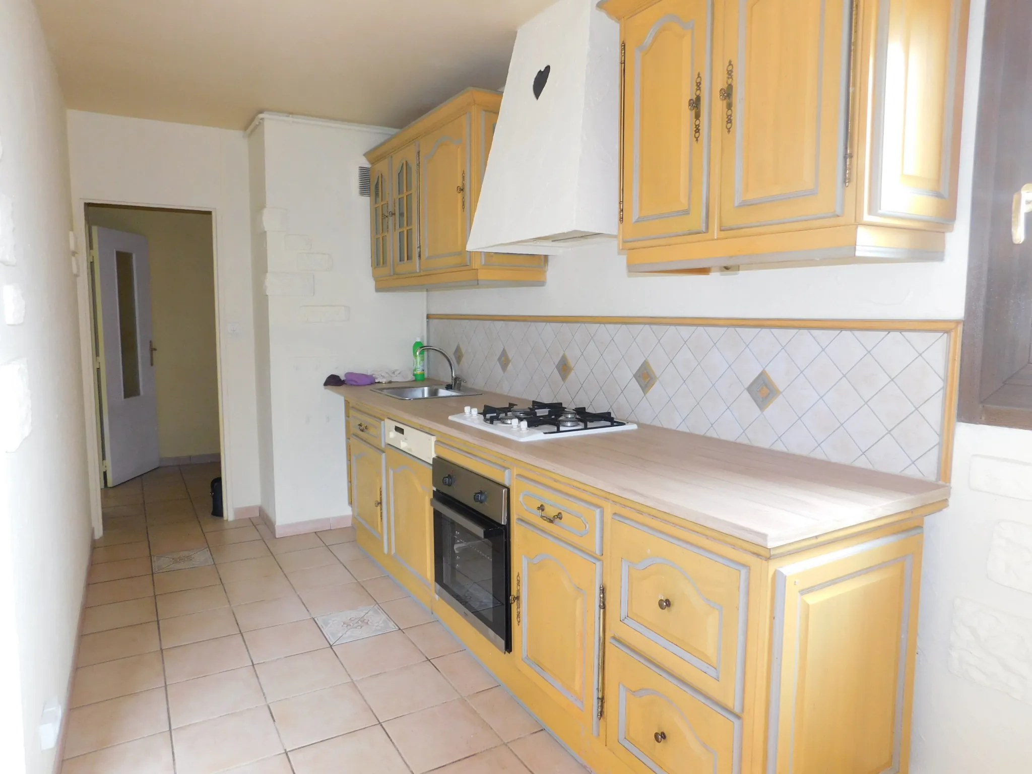 Grand appartement T5 à Nancy Gare Jean-Jaurès avec parking et balcon 