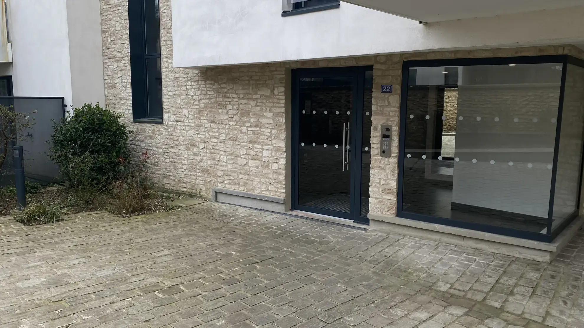 Appartement T2 avec terrasse, jardin et parking sécurisé à Le Chesnay Rocquencourt 