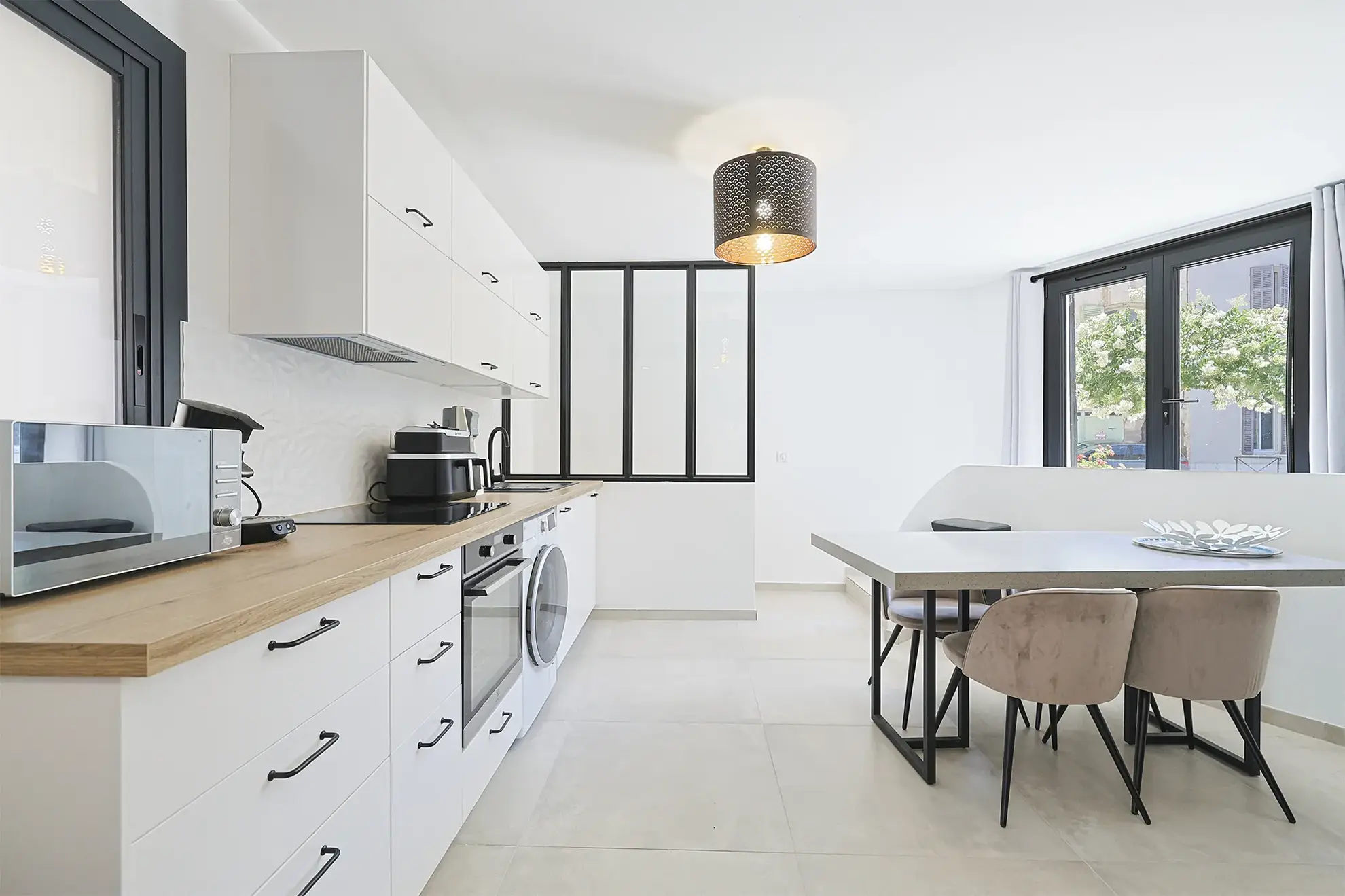 Maison de village rénovée de 62m² avec terrasse à Collobrières