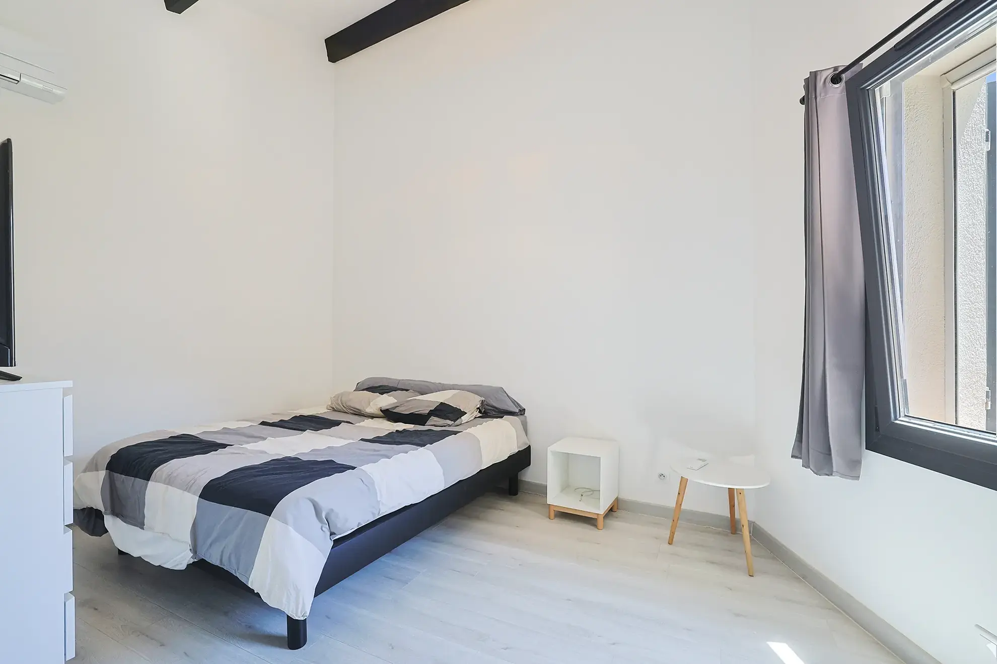 Maison de village rénovée de 62m² avec terrasse à Collobrières 