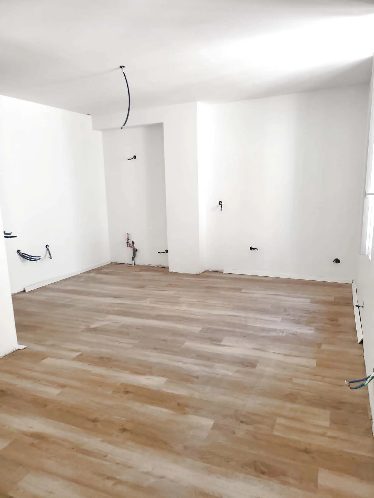 Appartement rénové de 60 m² au centre de Beaurepaire - T2 lumineux et calme 