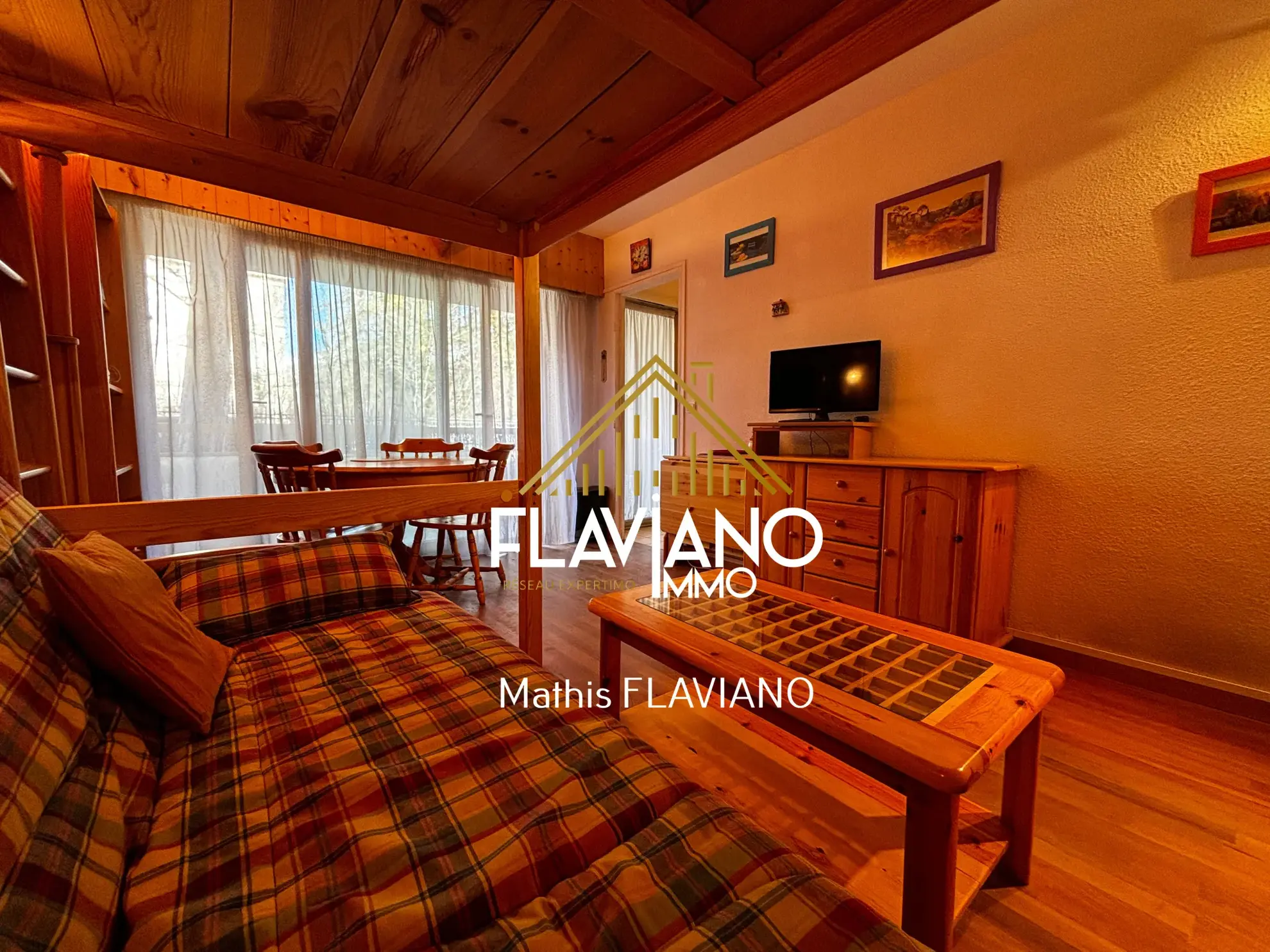 Studio à vendre à Barcelonnette, résidence de standing avec terrasse et parking gratuit 