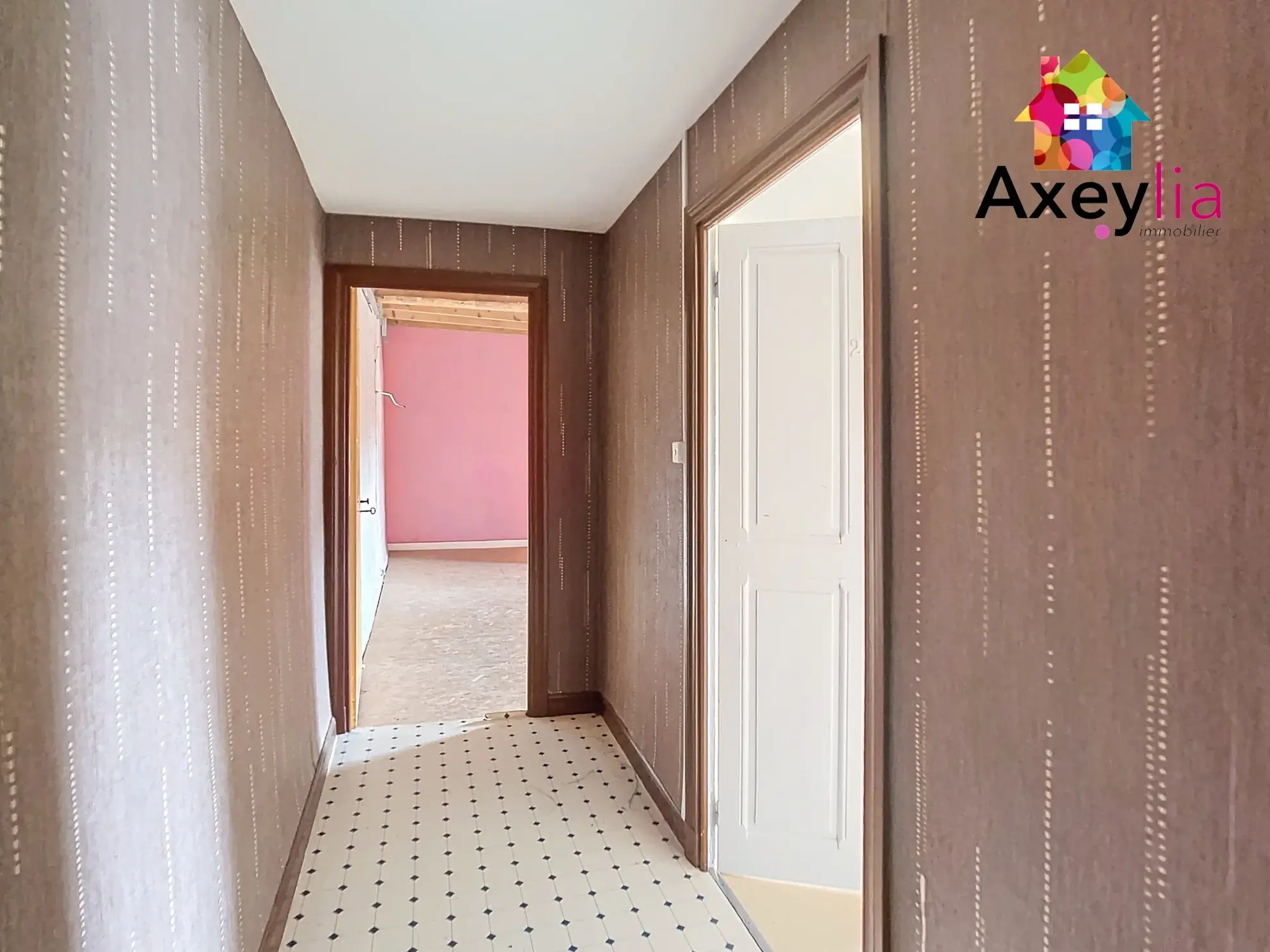 Appartement T2 à Cuinzier avec combles aménageables et parking gratuit 