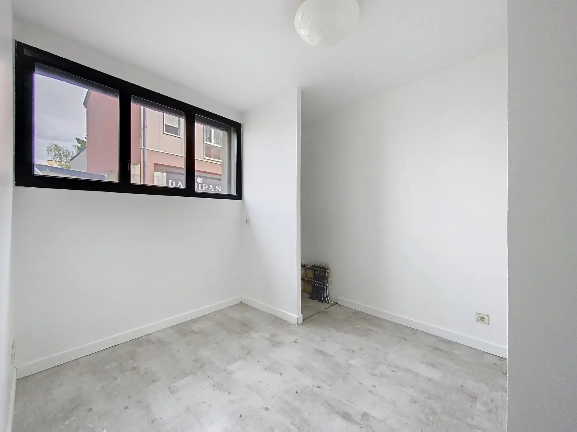 Appartement 3 pièces avec terrasse à St Étienne proche commodités 