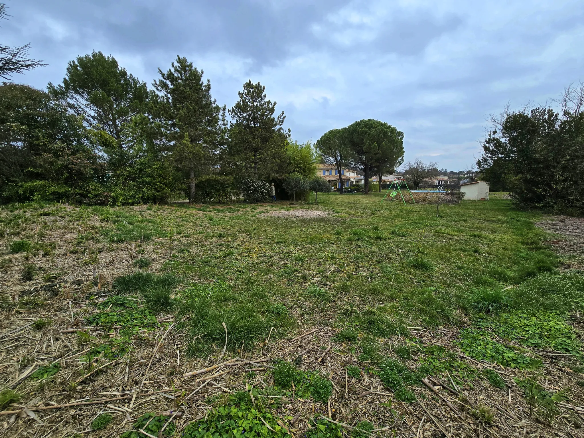 Terrain constructible de 500 m² à Ales - Emplacement idéal et prêt à bâtir