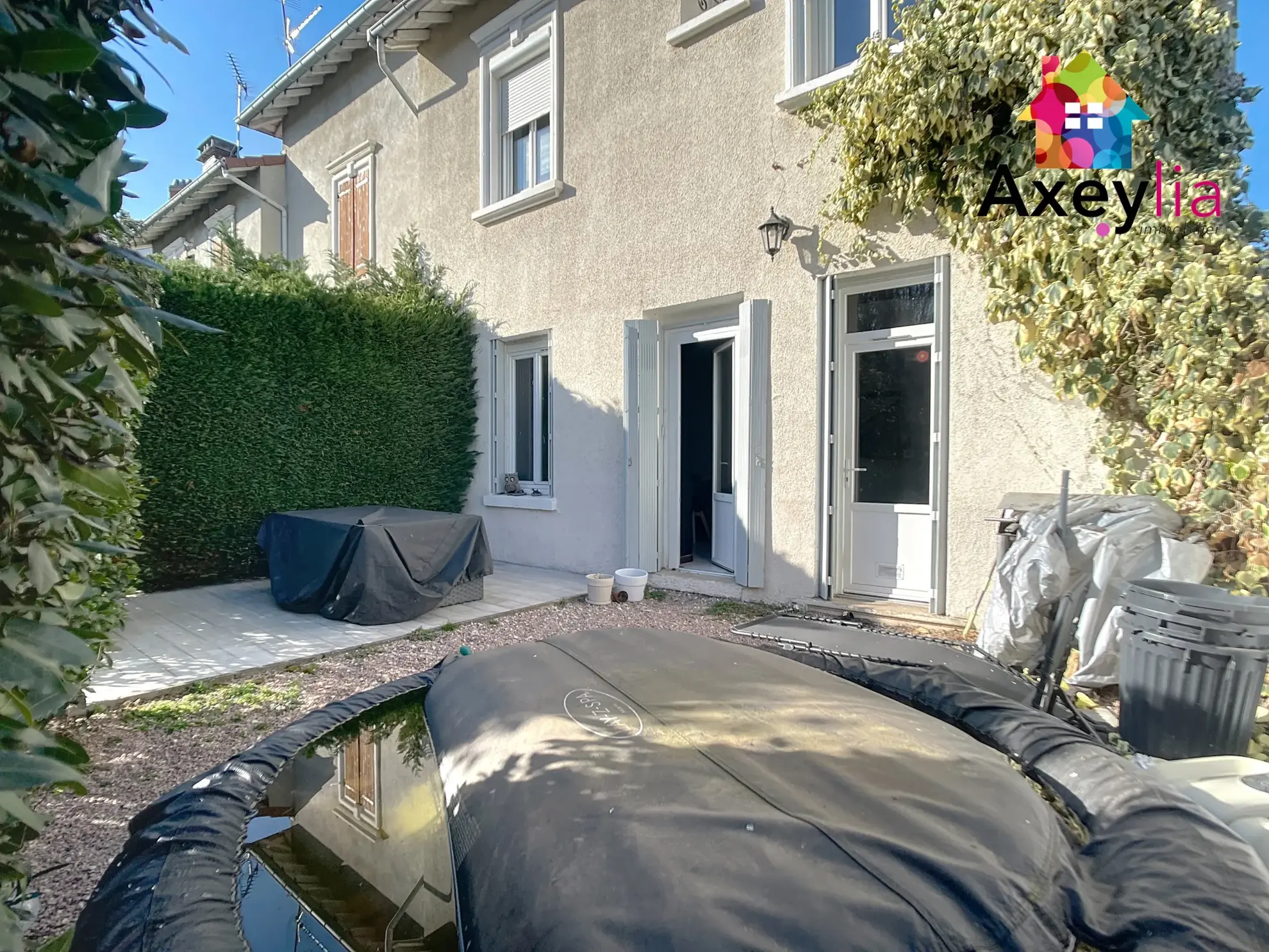 Maison rénovée avec 4 chambres à Roanne proche centre-ville 