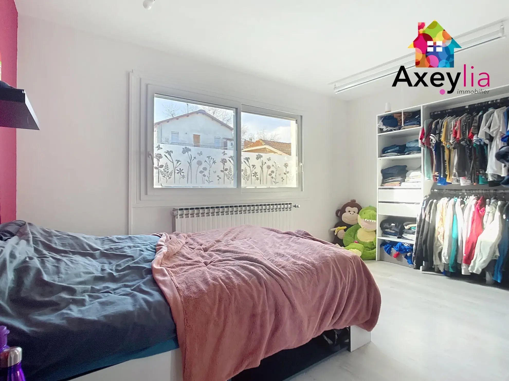 Maison rénovée avec 4 chambres à Roanne proche centre-ville 