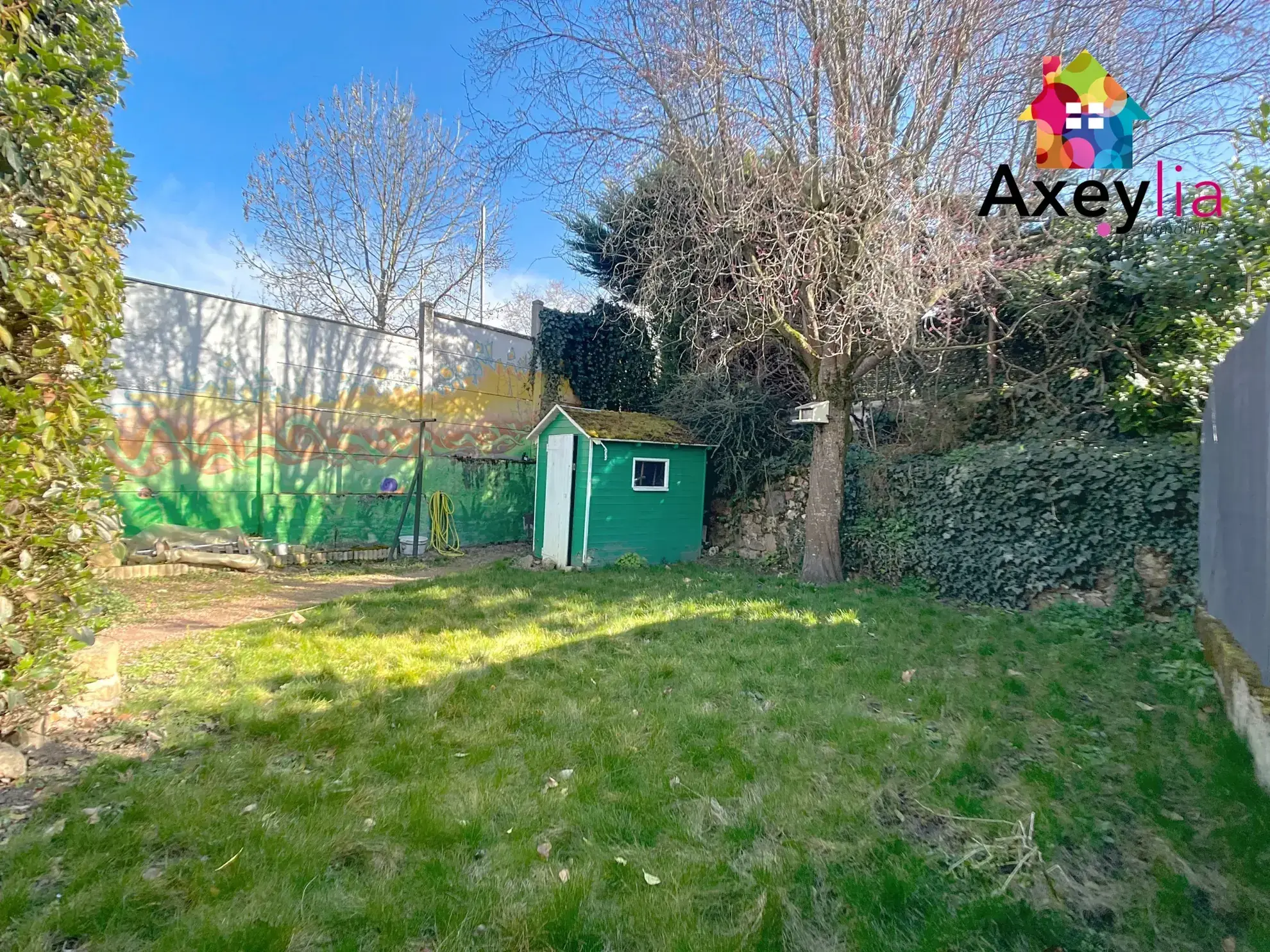 Maison rénovée avec 4 chambres à Roanne proche centre-ville 