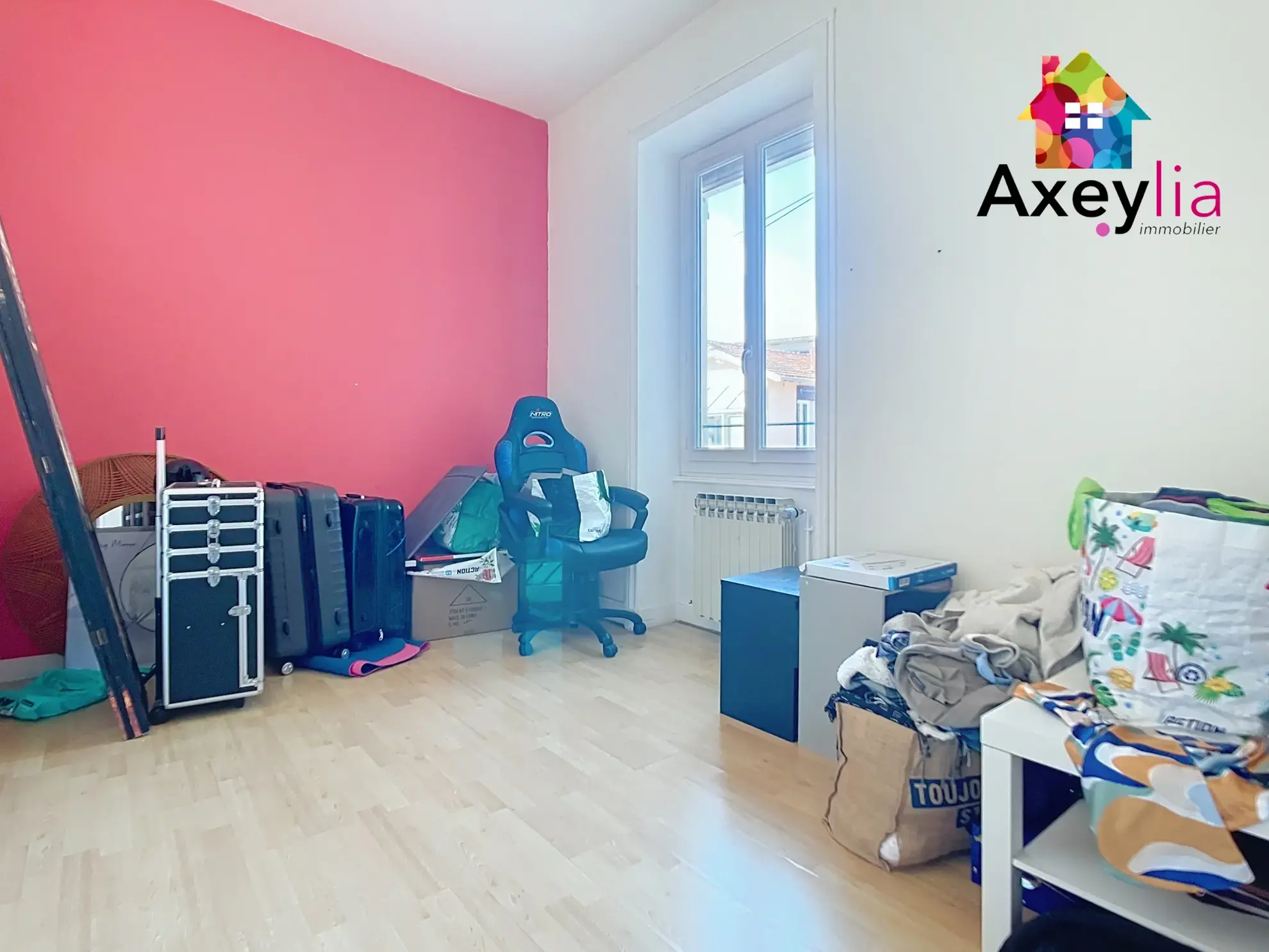 Maison rénovée avec 4 chambres à Roanne proche centre-ville 