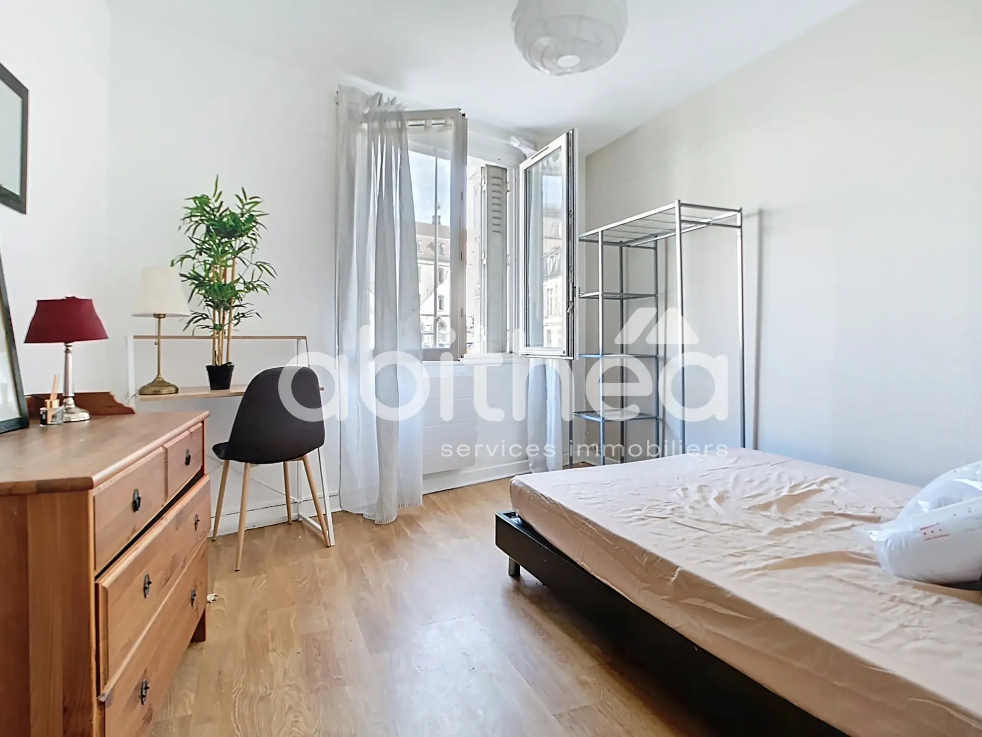 Appartement T3 à Troyes de 58 m² avec cave et potentiel d'amélioration 