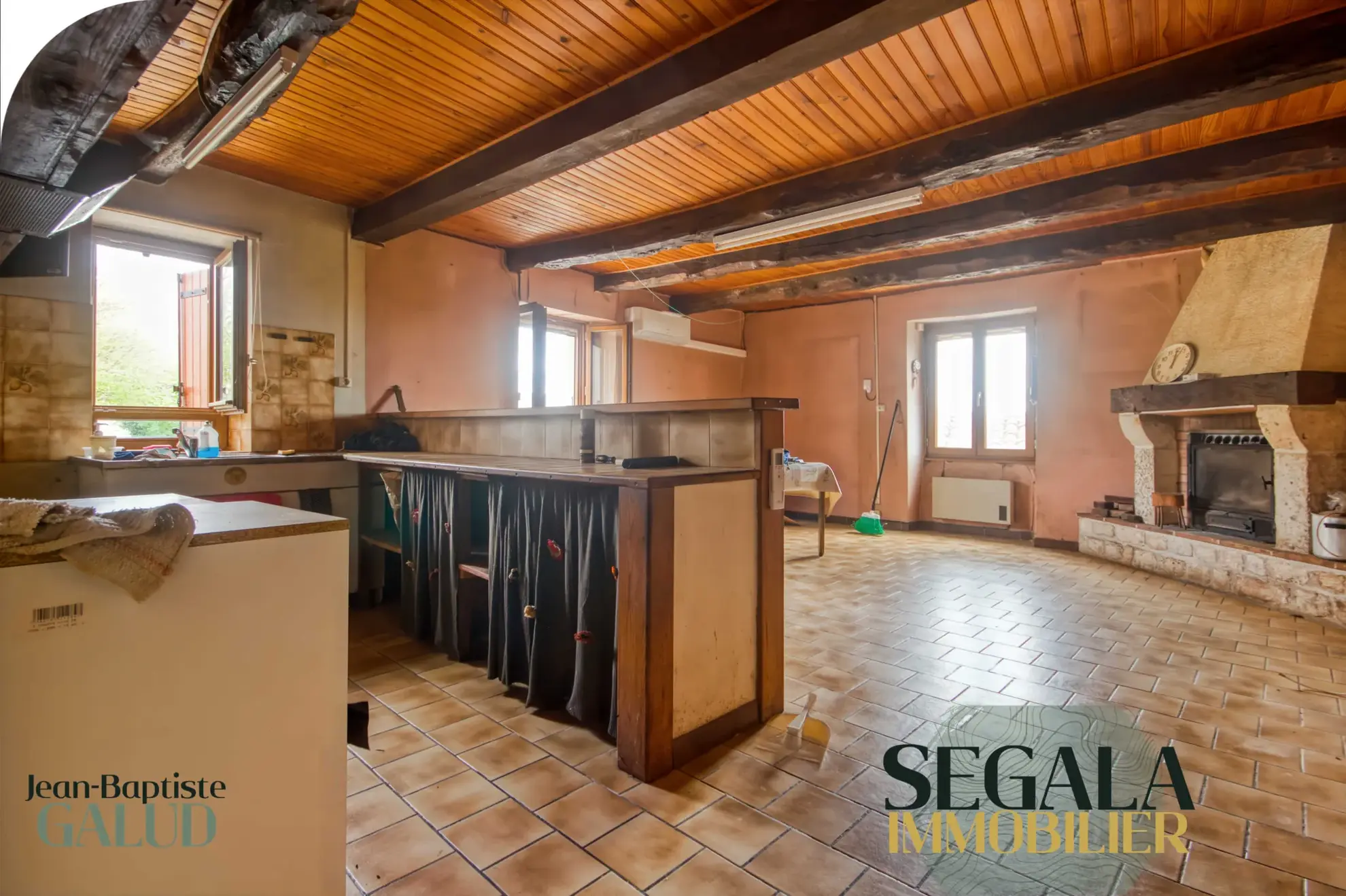 Charmante maison de village à Montirat avec garage, jardin et fibre optique 