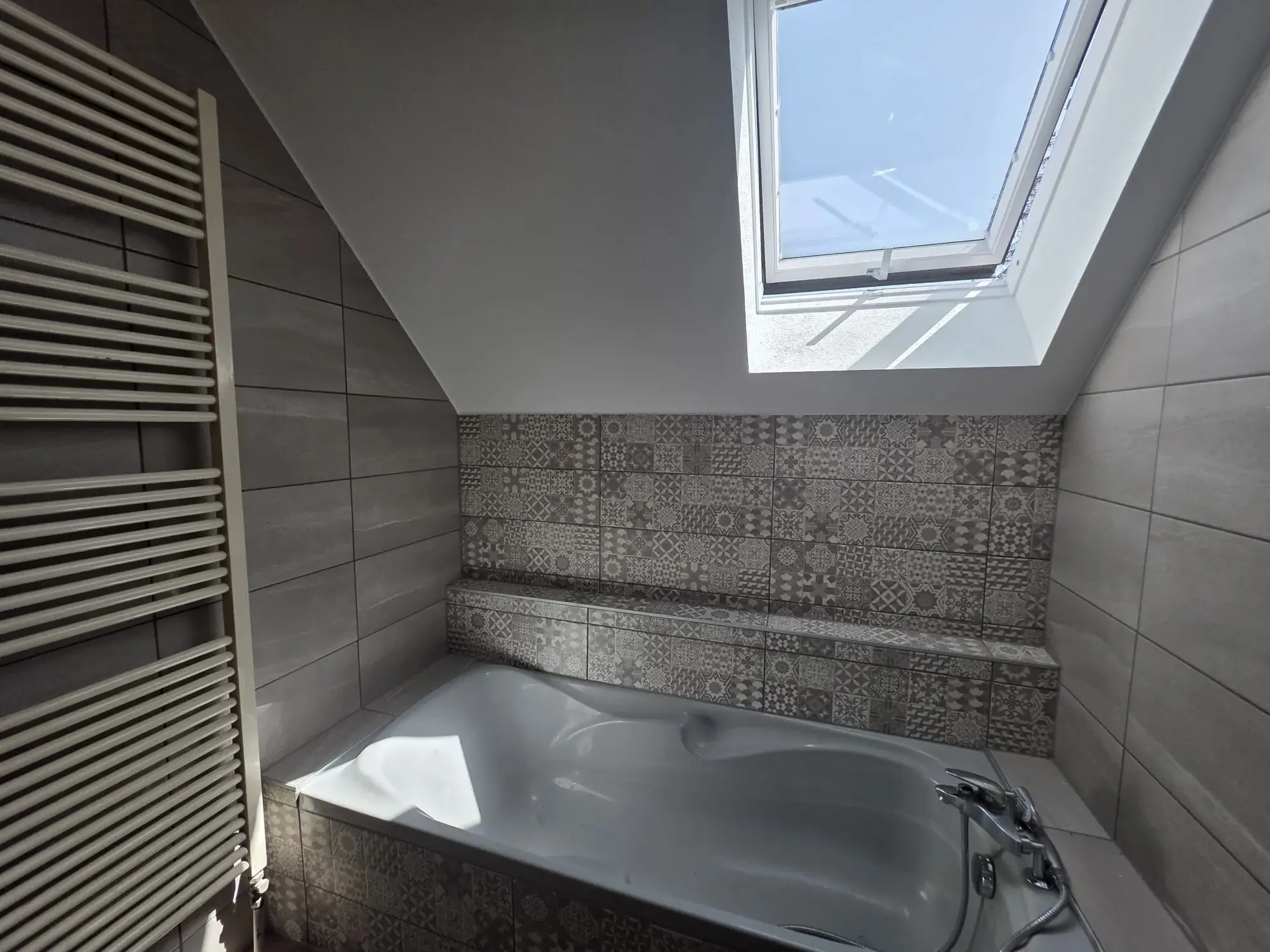 À vendre : Duplex lumineux de 95m² à Hirsingue avec garage, potentiel à exploiter 