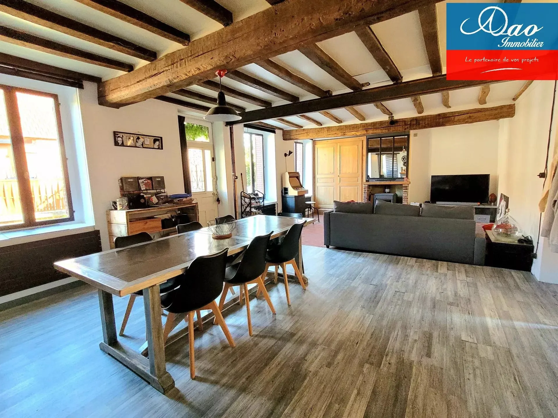 Maison de caractère rénovée à Aix-Villemaur-Palis - 100 m² avec jardin 