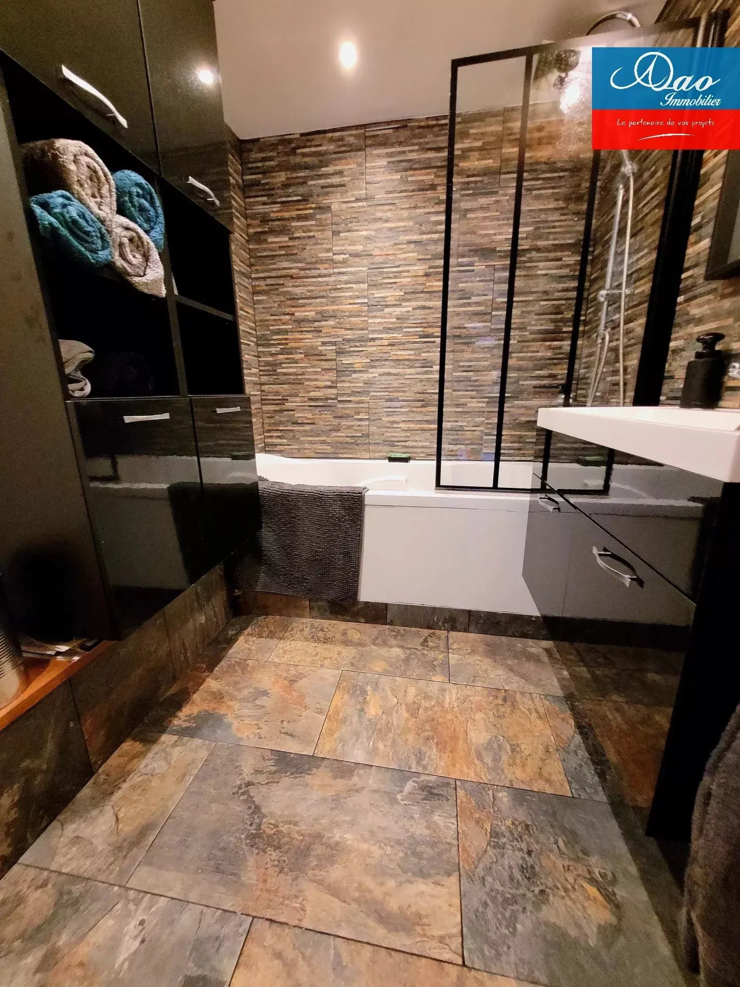 Maison de caractère rénovée à Aix-Villemaur-Palis - 100 m² avec jardin 