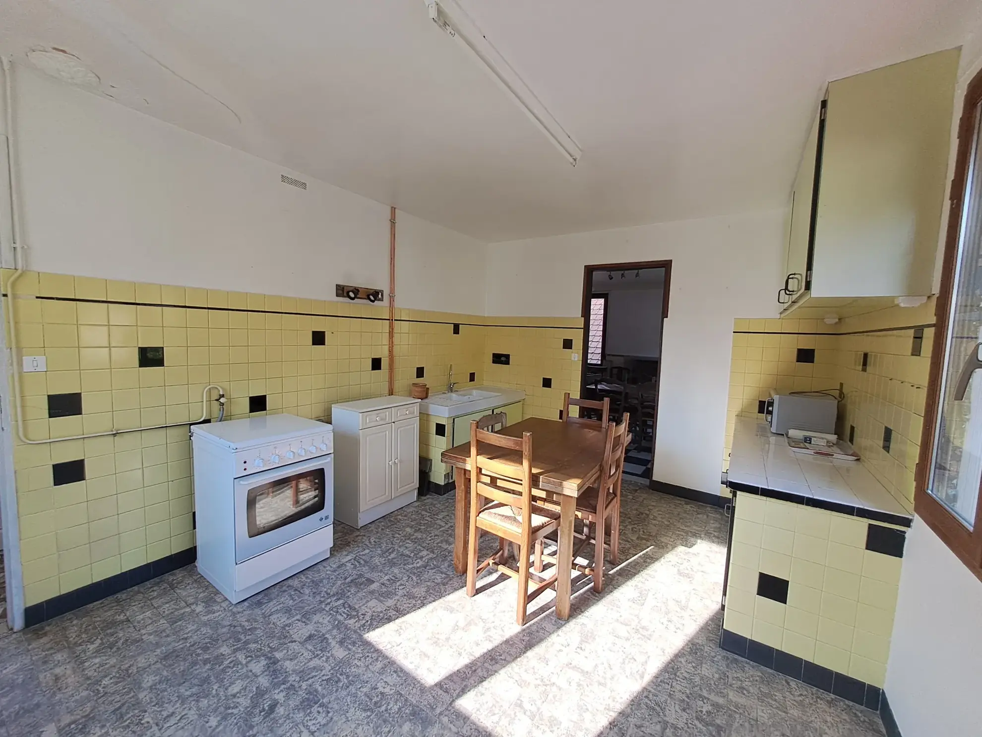 Maison à vendre à Saint-Valery-en-Caux avec 3 chambres et grand terrain 