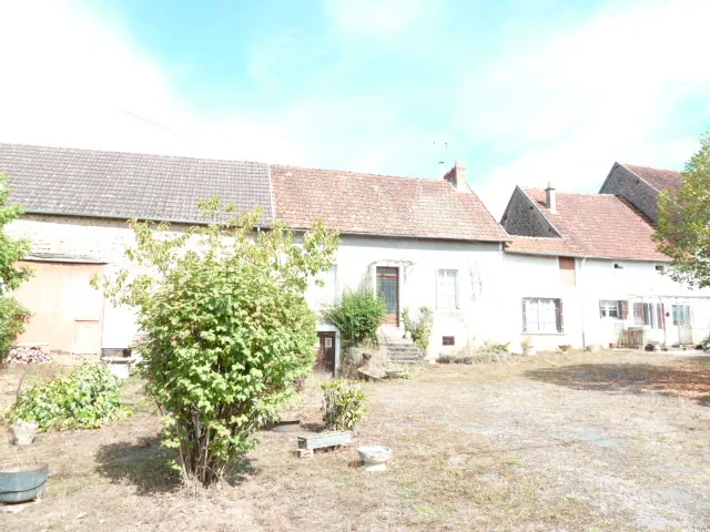 Ferme de pays avec grand terrain à Tintury - Propriété rurale à vendre