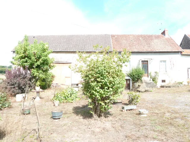 Ferme de pays avec grand terrain à Tintury - Propriété rurale à vendre 