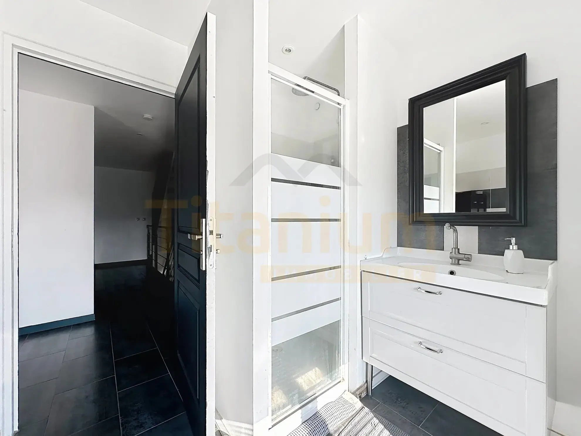 Maison spacieuse de 135 m² avec 4 chambres et jardin à Saint Clair Sur Epte 