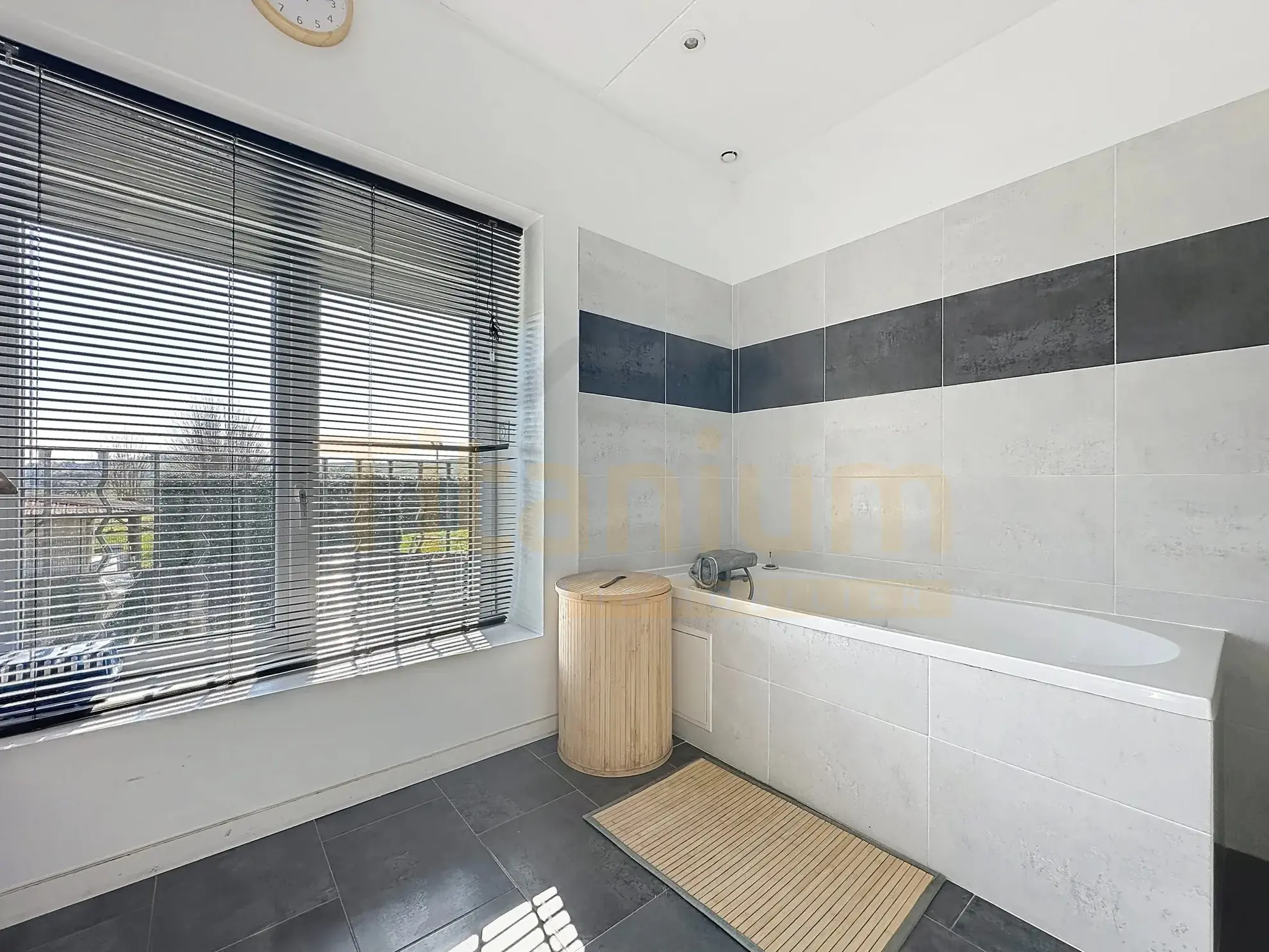 Maison spacieuse de 135 m² avec 4 chambres et jardin à Saint Clair Sur Epte 