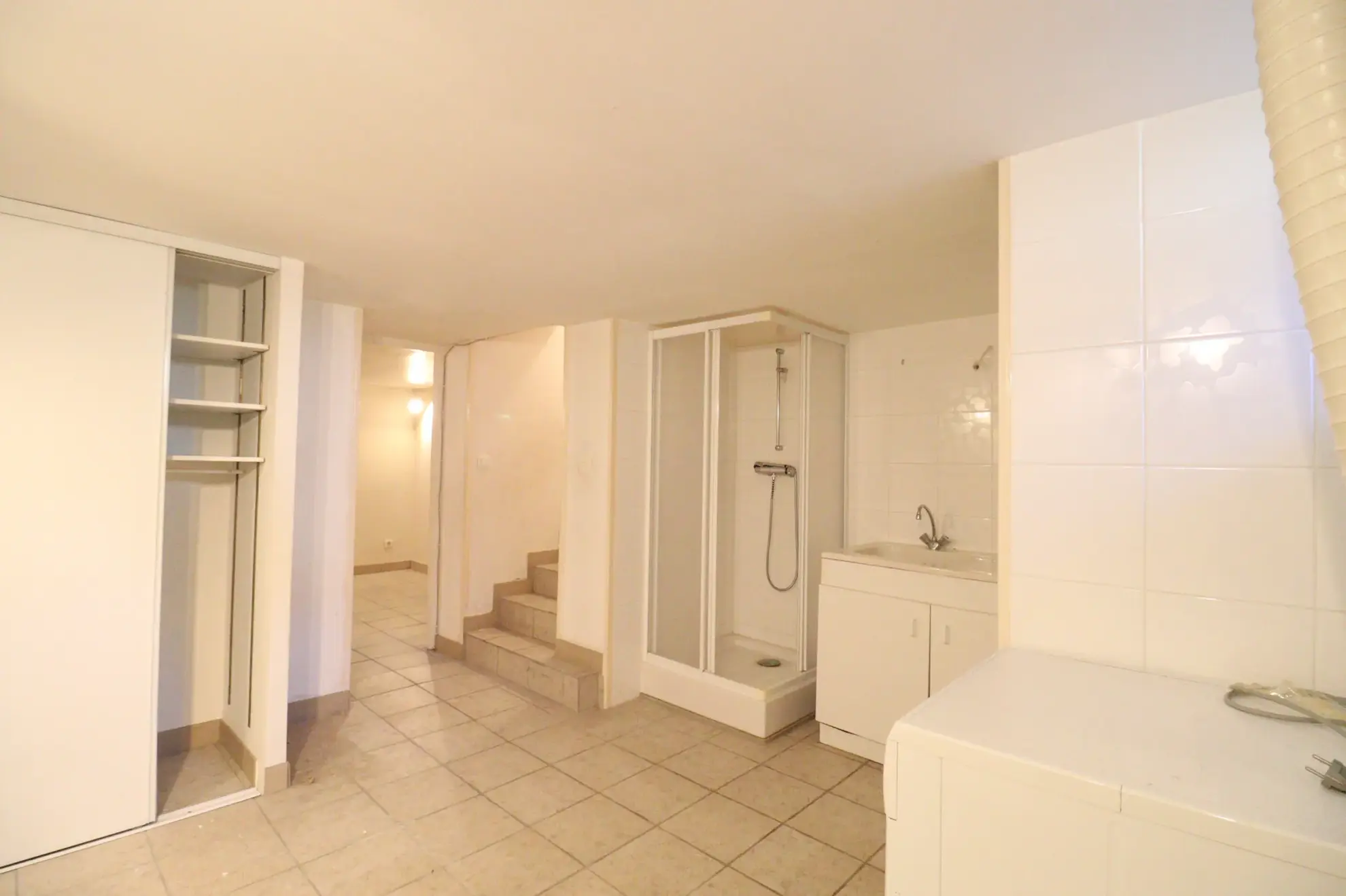 Maison mitoyenne avec jardin à Grenoble – 3 chambres, secteur dynamique 