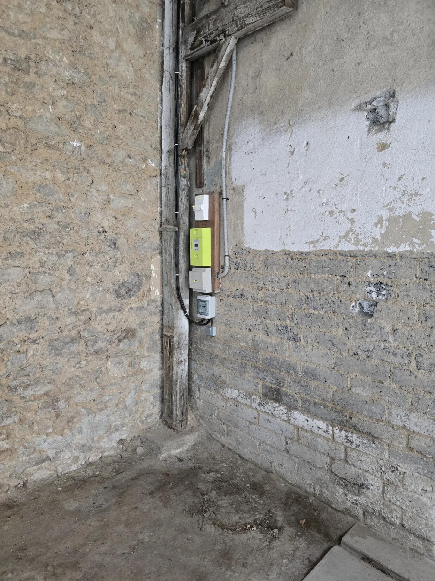 Entrepôt à vendre de 250 m² à Limoges secteur Fontaury - Appel d'offres à prix progressif 