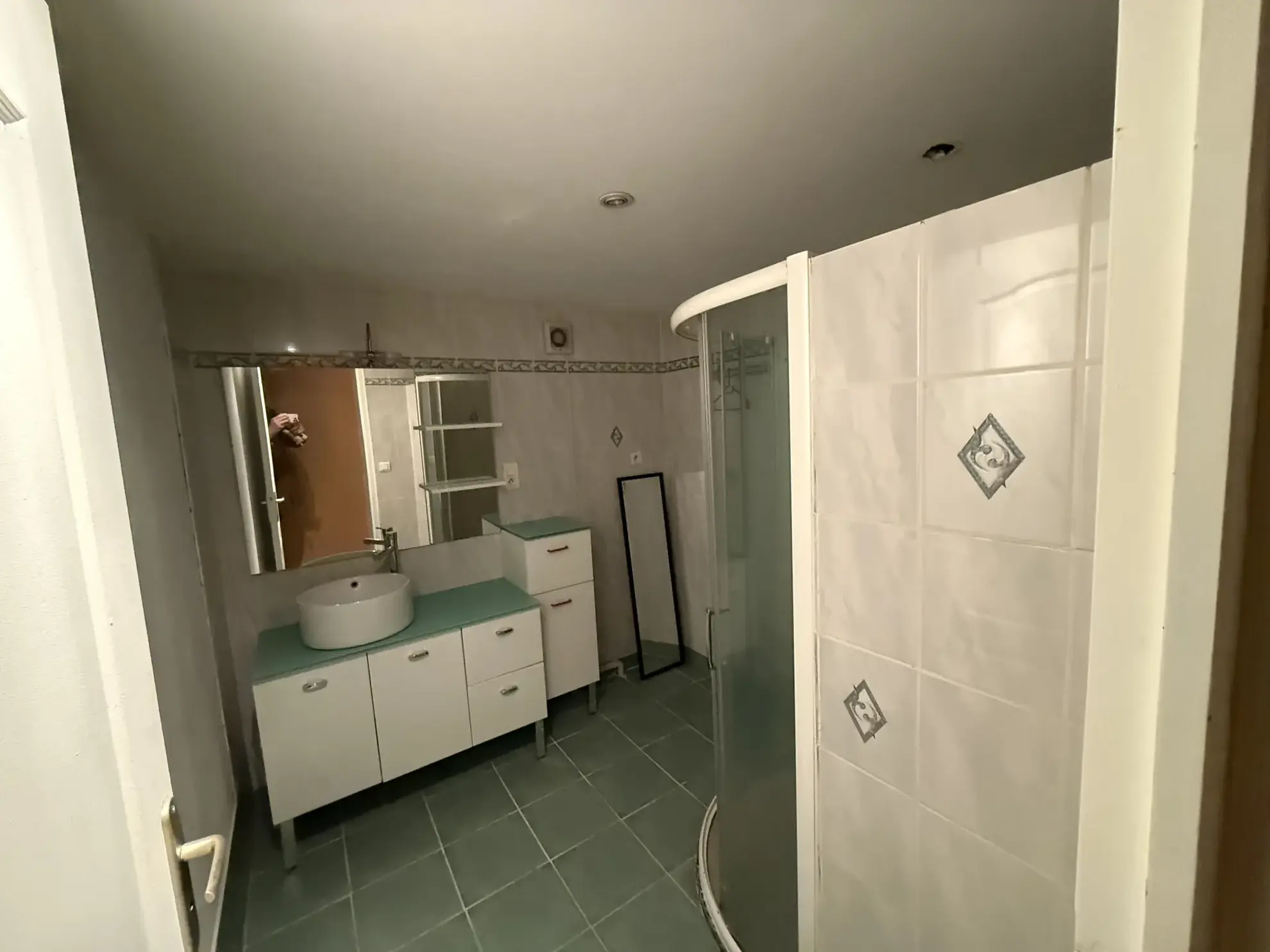 Maison en plein centre du Puy-en-Velay à vendre, idéal investisseur ou commerçant 