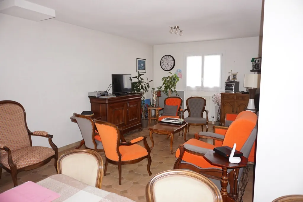 Belle maison de 5 pièces avec terrasse et jardin au Donjon 