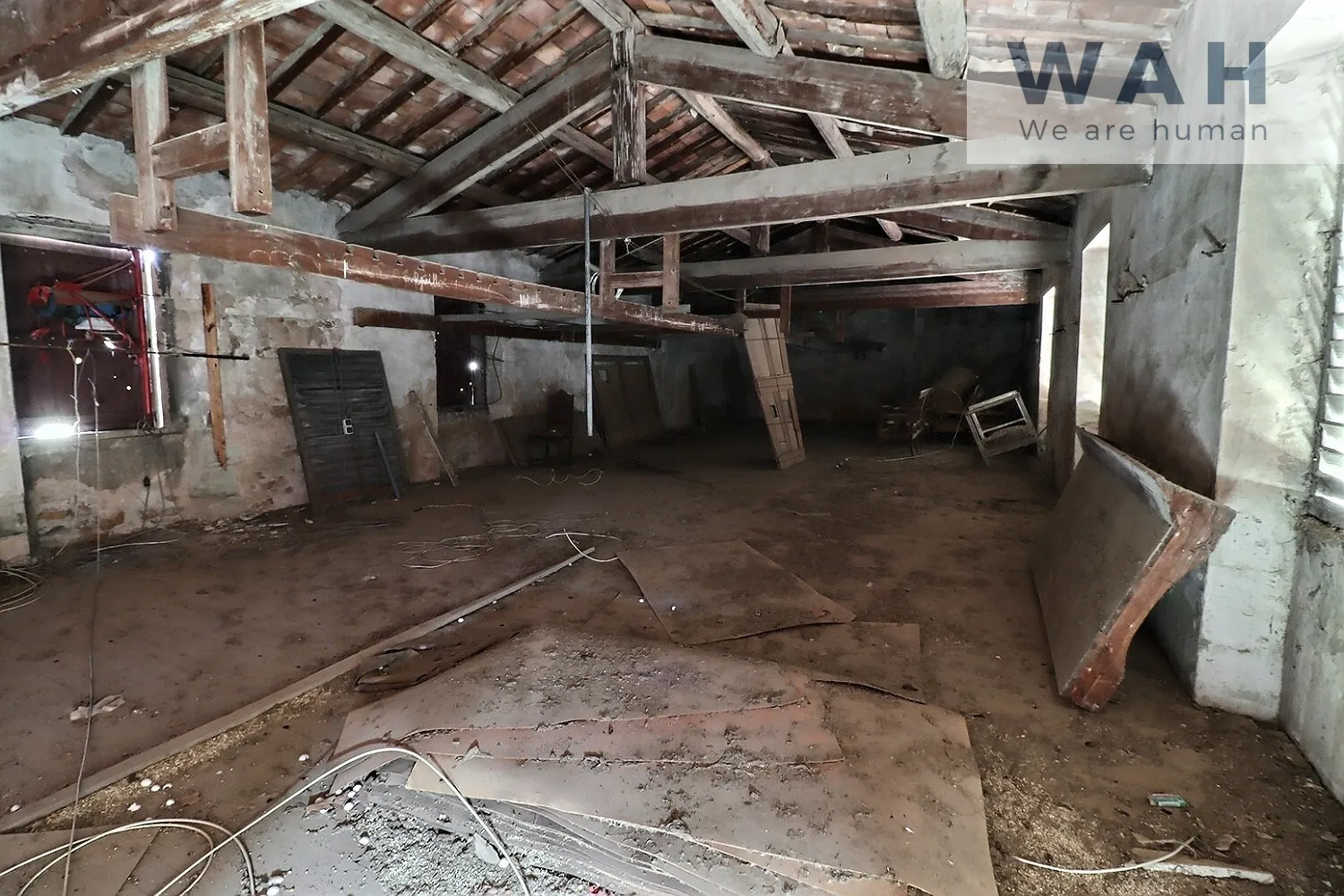 Investissement immobilier à Lodeve – Appartement + plateau de 194 m² 