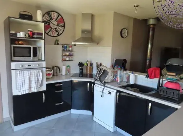 Maison T4 à Nuits en vente aux enchères, jardin et garage, prix départ 38 800 euros 