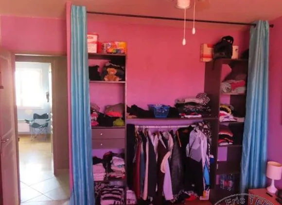 Maison T4 à Nuits en vente aux enchères, jardin et garage, prix départ 38 800 euros 