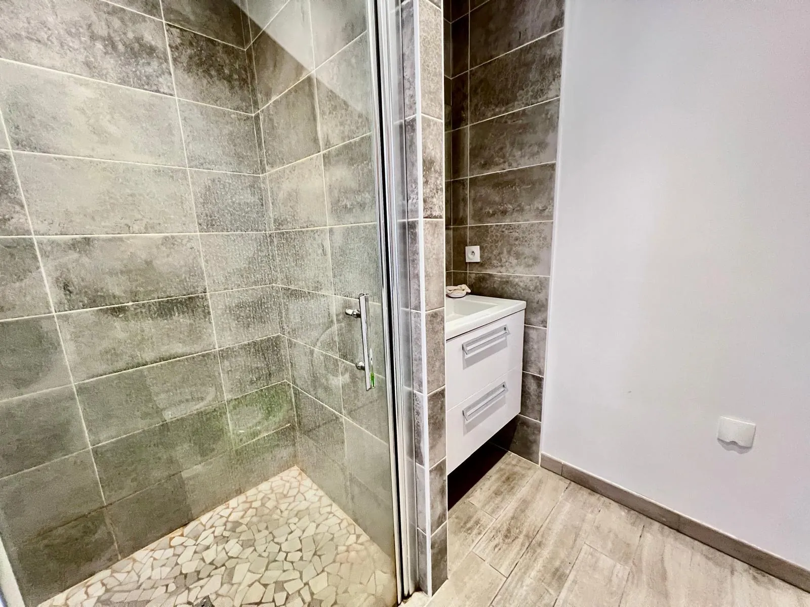 Maison moderne à La Chaume, à 2 pas de la côte sauvage, idéale pour résidence ou investissement 