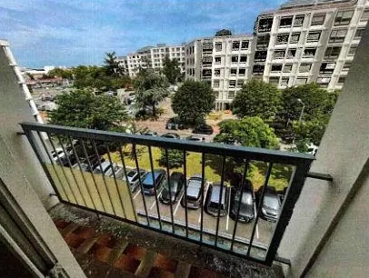 Appartement T4 en vente aux enchères à Vénissieux - 75m² à prix réduit