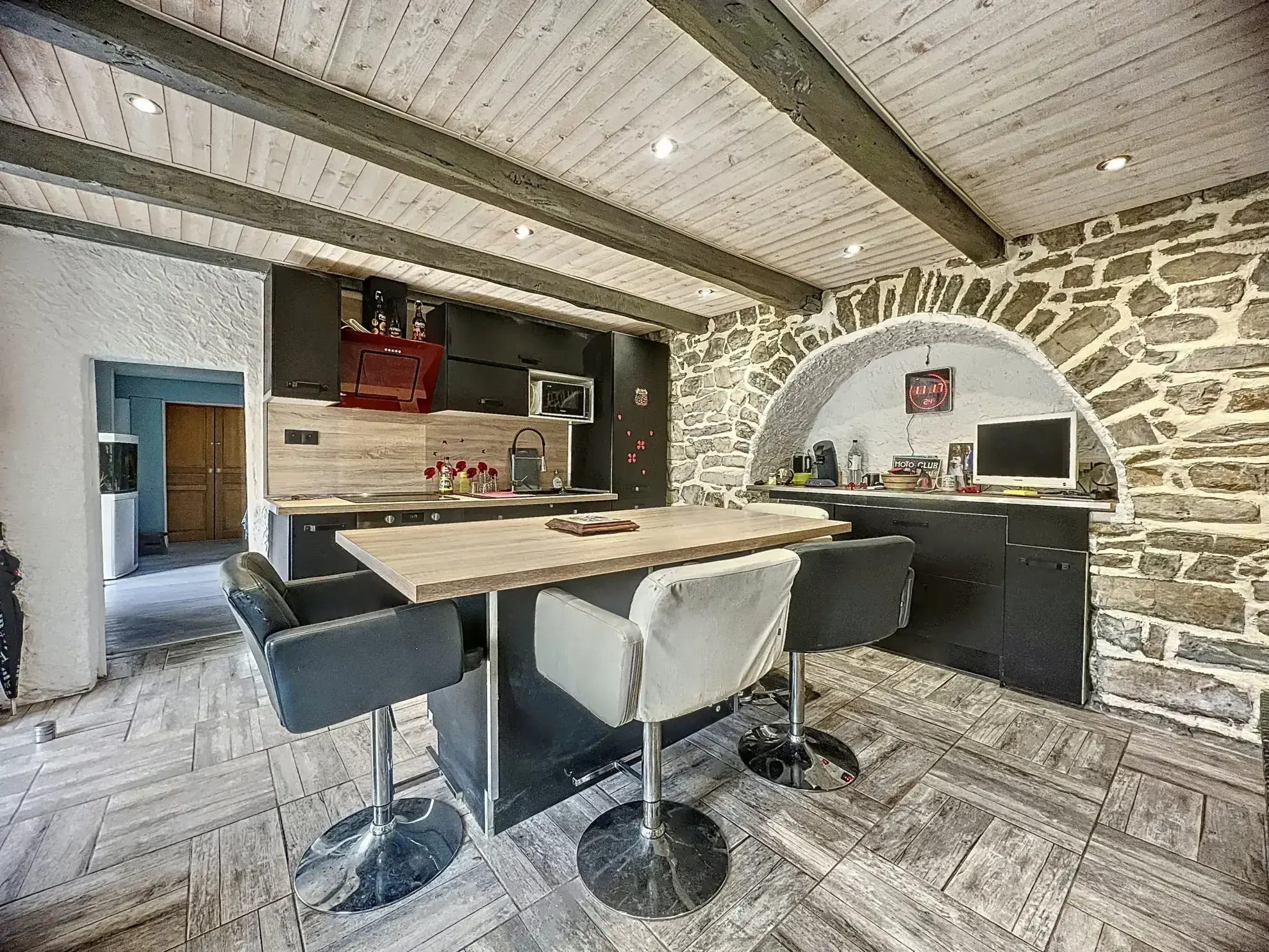 Maison de 91 m² avec 2 chambres, terrasse et garage dans le Parc des Grands Causses 