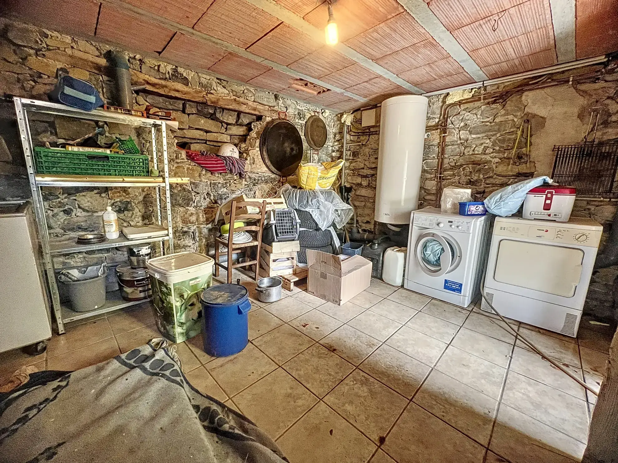 Maison de 91 m² avec 2 chambres, terrasse et garage dans le Parc des Grands Causses 