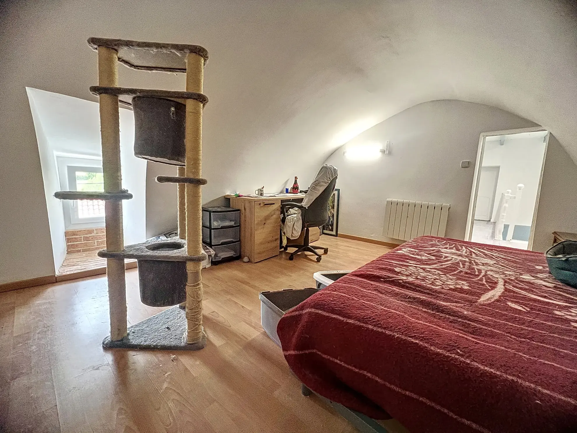 Maison de 91 m² avec 2 chambres, terrasse et garage dans le Parc des Grands Causses 